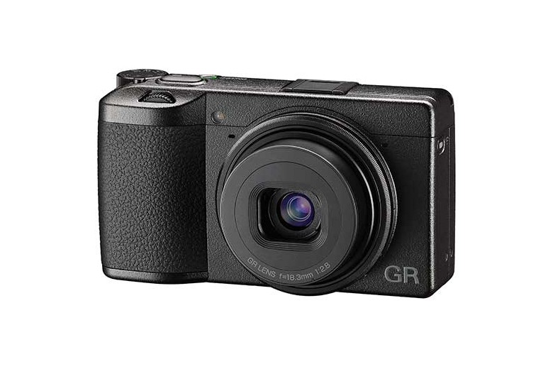 Ricoh GR III: La fotocamera compatta perfetta per la tua fotografia quotidiana